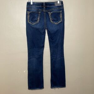 SILVER Jeans ELYSE MID SLIM BOOT Embellished Pockets FLUID Denim 27